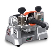 MAQUINA DE CORTE MANUAL CONDOR XC009 CON BATERIA